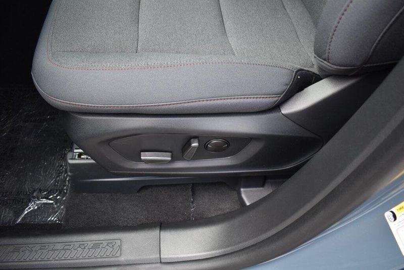 New 2025 Ford Explorer ActiveImage 16