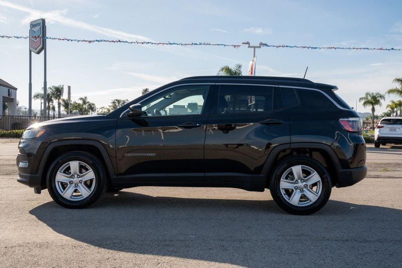 Used 2022 Jeep Compass LatitudeImage 4