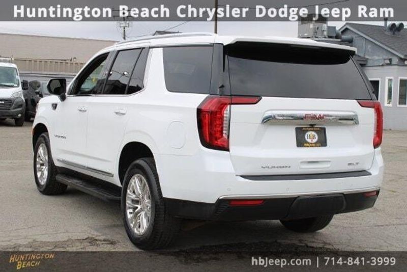2021 GMC Yukon SLTImage 3