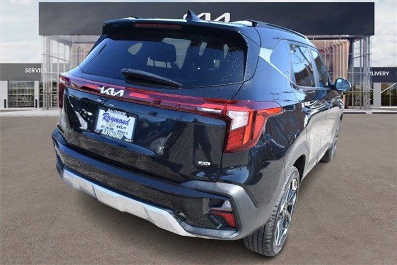 2024 Kia Seltos SXImage 3