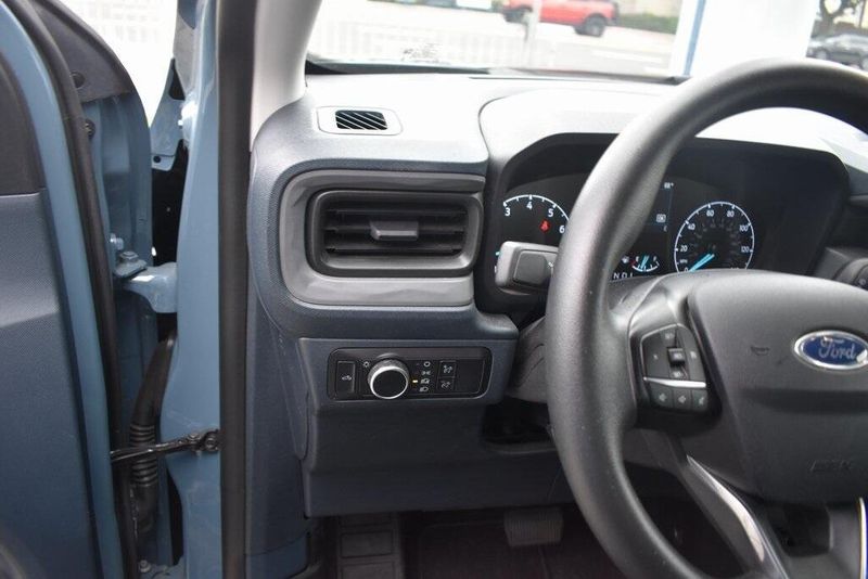 Used 2023 Ford Maverick XLImage 12