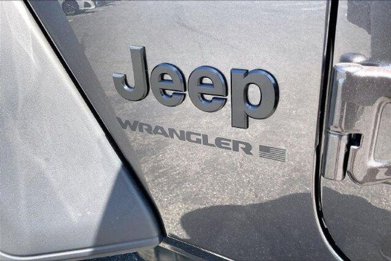 New 2026 Jeep Wrangler 4-door Sport SImage 13