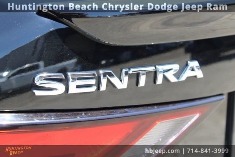 2020 Nissan Sentra SRImage 8