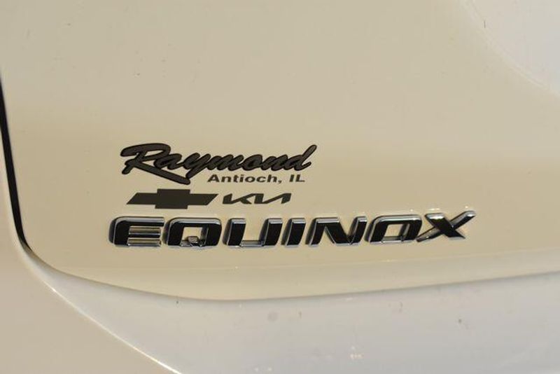 Used 2024 Chevrolet Equinox LTImage 17