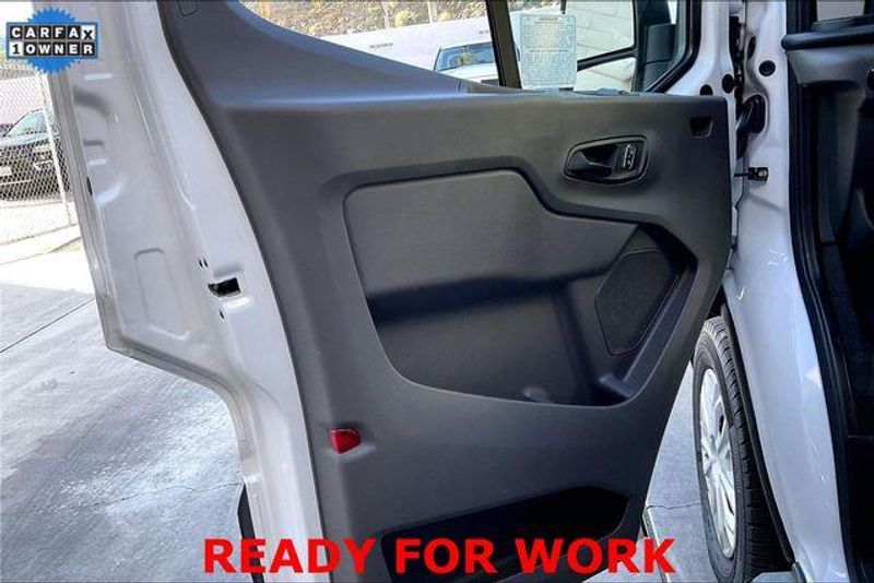 Used 2024 Ford Transit-250 Cargo Van BaseImage 20