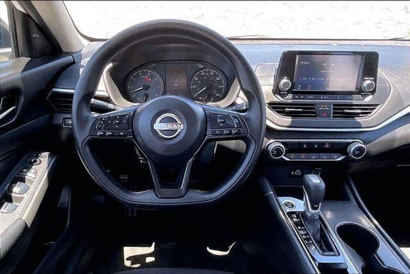 Used 2024 Nissan Altima 2.5 SImage 4