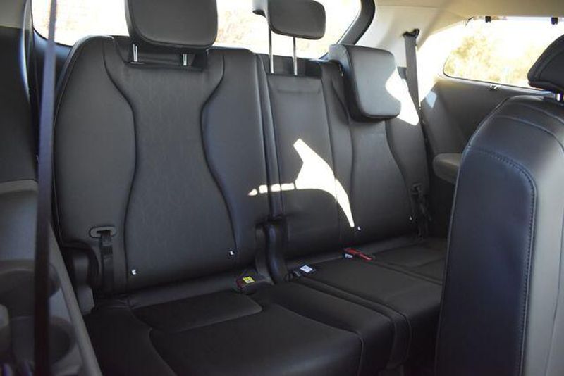 New 2026 Kia Carnival Hybrid EXImage 15