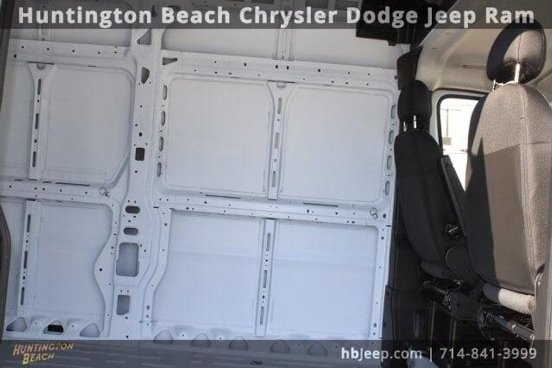 2023 RAM ProMaster 2500 High RoofImage 42