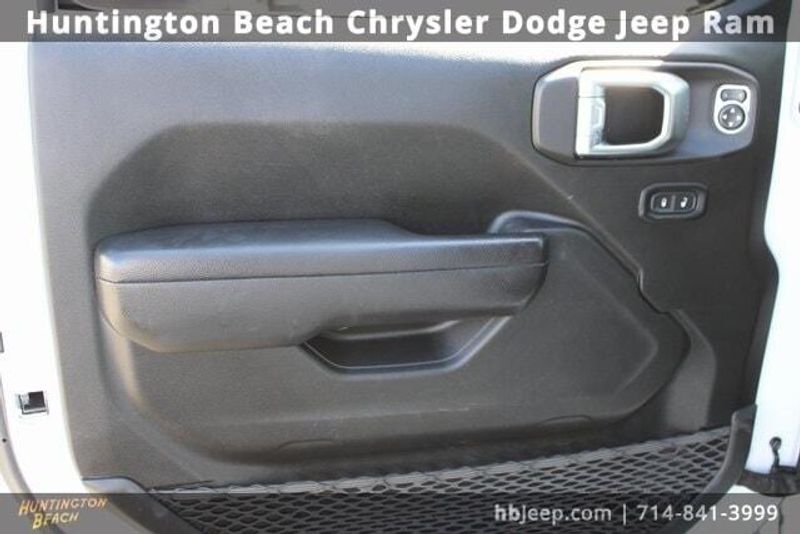 2022 Jeep Wrangler Unlimited Sport SImage 12