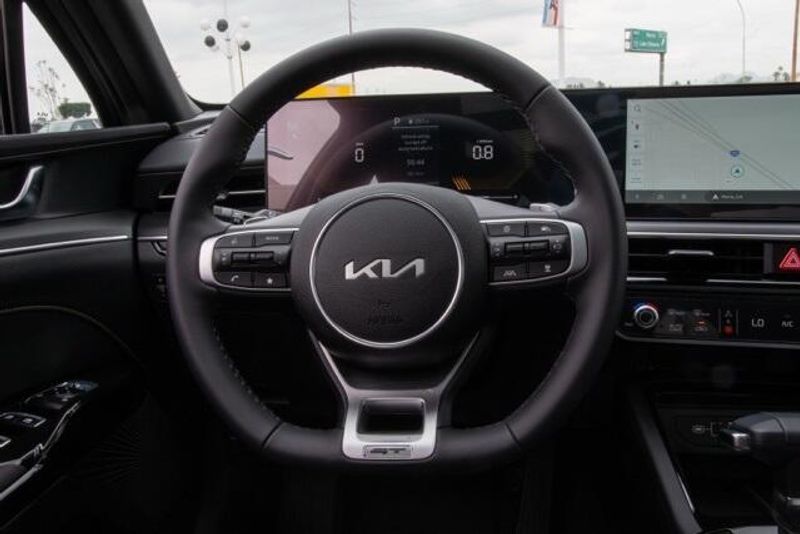 2025 Kia K5 GTImage 13