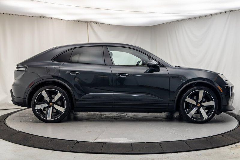 2024 Porsche Macan Electric 4Image 6