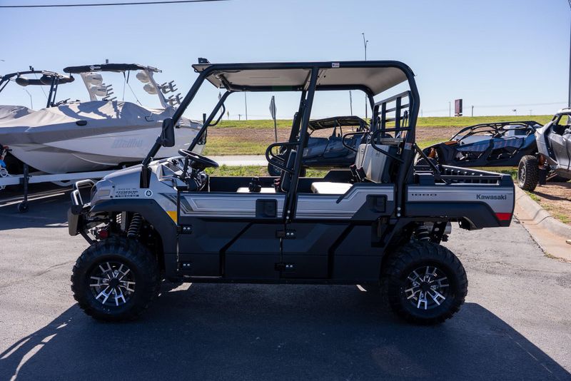 NEW 2026 KAWASAKI MULE PROFXT 1000 LE RANCH EDITION Image 6