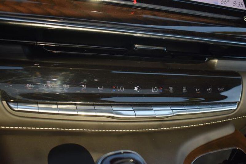 Used 2024 Cadillac Escalade Sport PlatinumImage 36