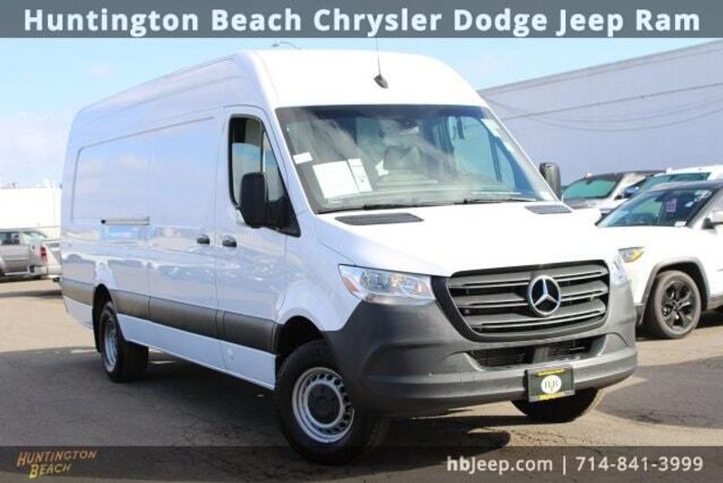 2022 Mercedes-Benz Sprinter 3500 Cargo 170 WBImage 1