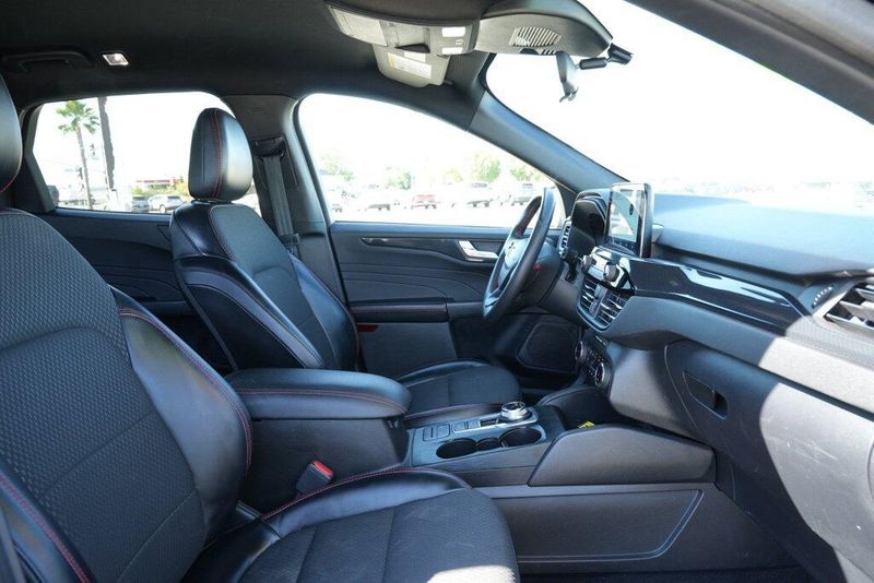 Used 2023 Ford Escape ST-LineImage 17