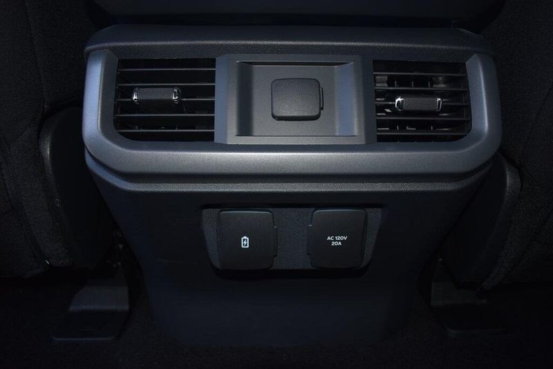New 2025 Ford F-150 XLTImage 13