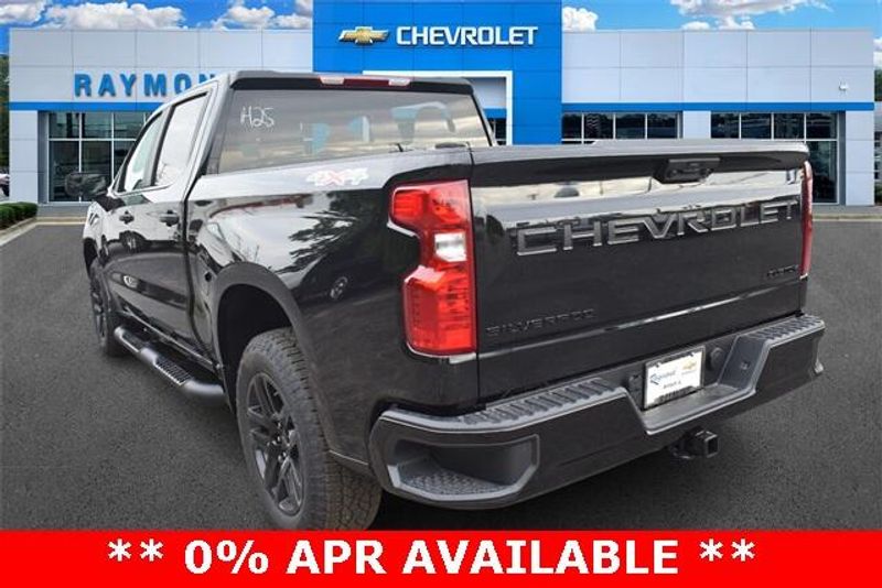 New 2025 Chevrolet Silverado 1500 CustomImage 5