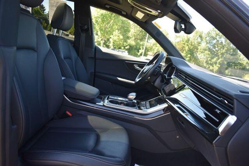 Used 2021 Audi Q8 55 Premium PlusImage 12