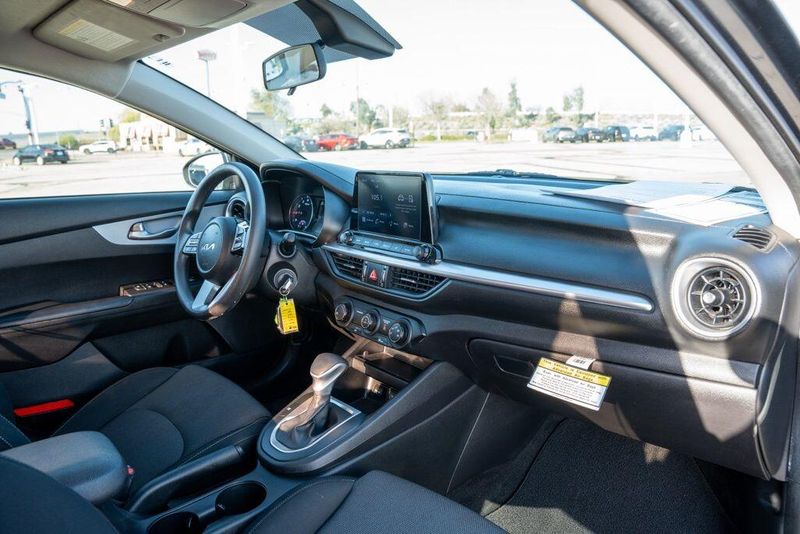 Used 2022 Kia Forte LXSImage 20