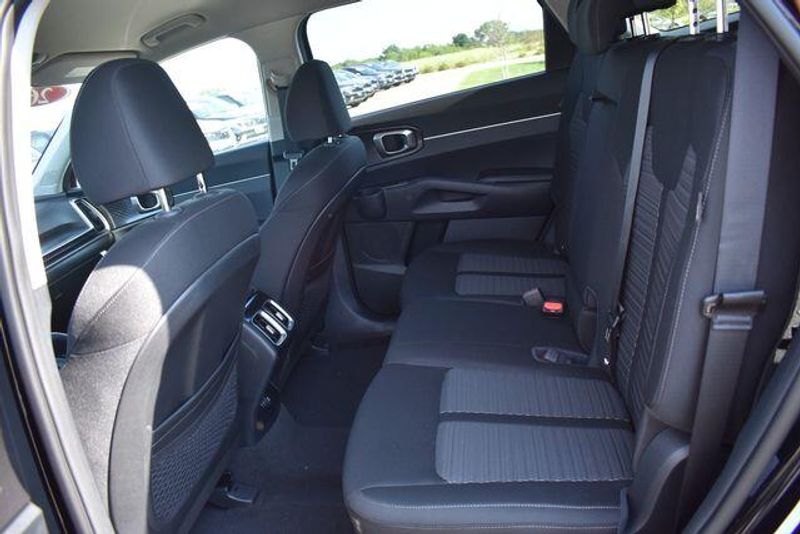 New 2026 Kia Sorento LXImage 17