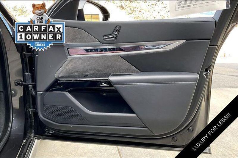 Used 2023 BMW i7 xDrive60Image 23