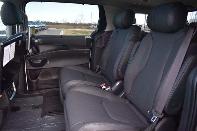 New 2026 Kia Carnival Hybrid SX PrestigeImage 24