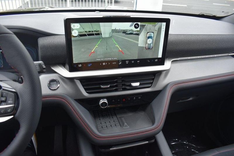 New 2025 Ford Explorer STImage 21