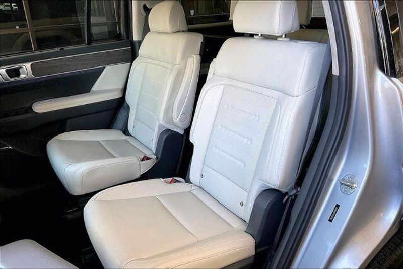 Used 2024 Hyundai Santa Fe CalligraphyImage 25
