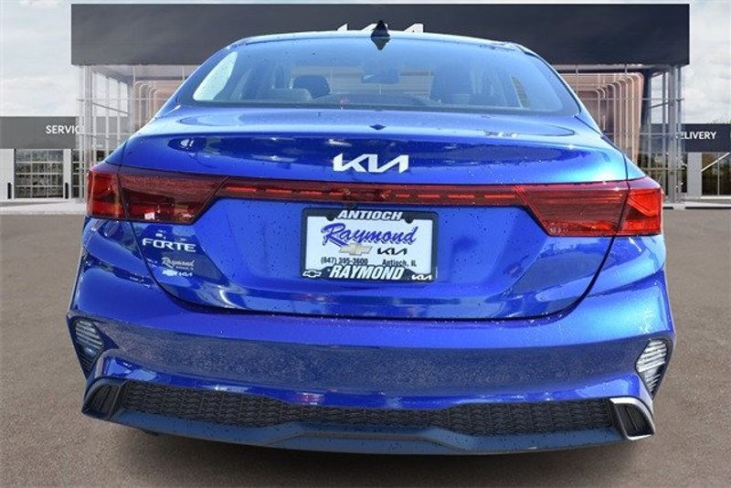 2024 Kia Forte LXSImage 4