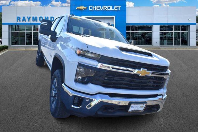 New 2025 Chevrolet Silverado 2500HD LTImage 10