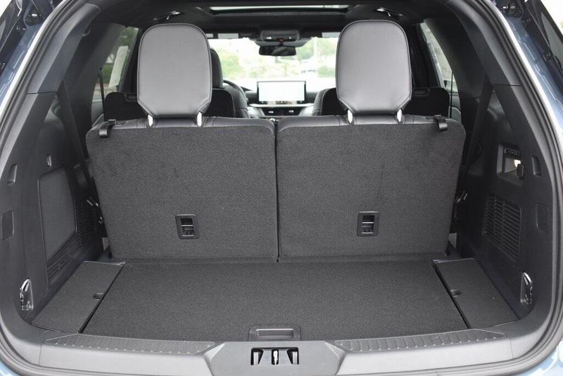 New 2025 Ford Explorer STImage 7