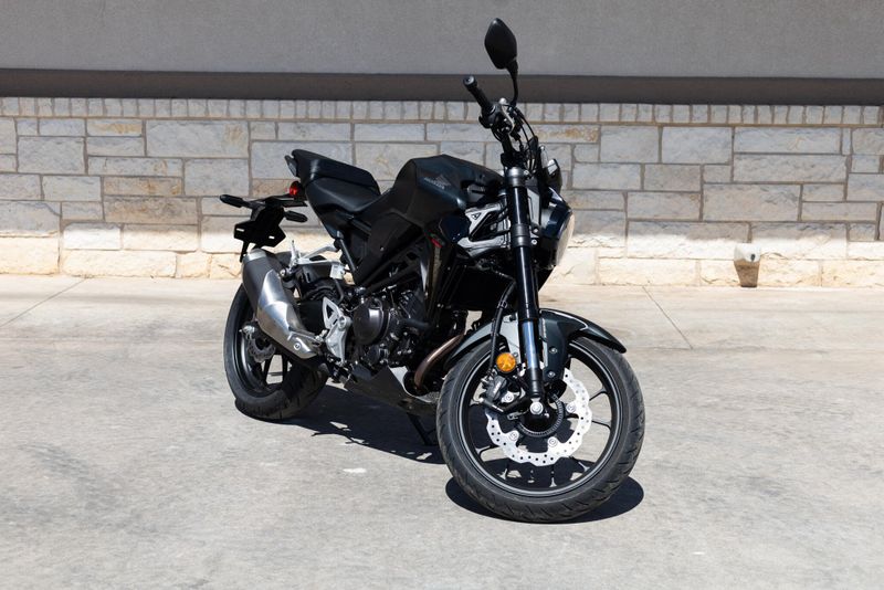 2025 HONDA CB300R ABS 