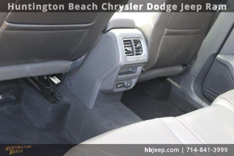 2018 Volkswagen Tiguan 2.0T SEImage 37