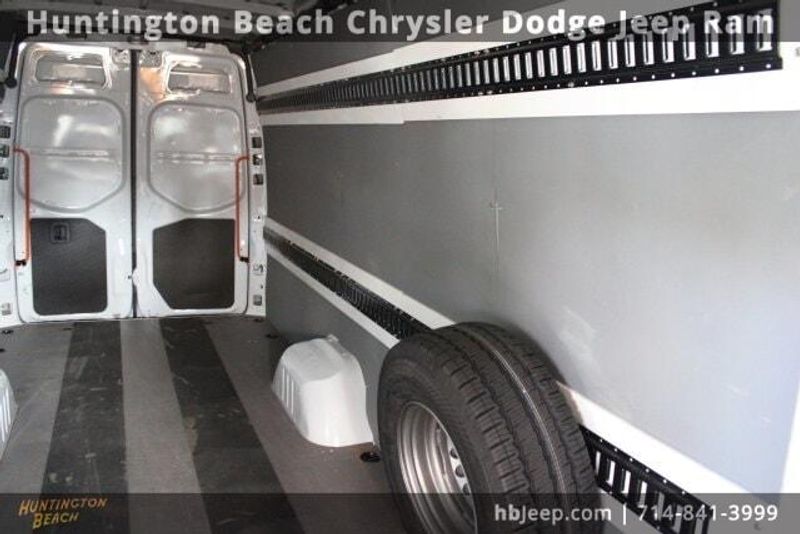2022 Mercedes-Benz Sprinter 3500 Cargo 170 WBImage 30
