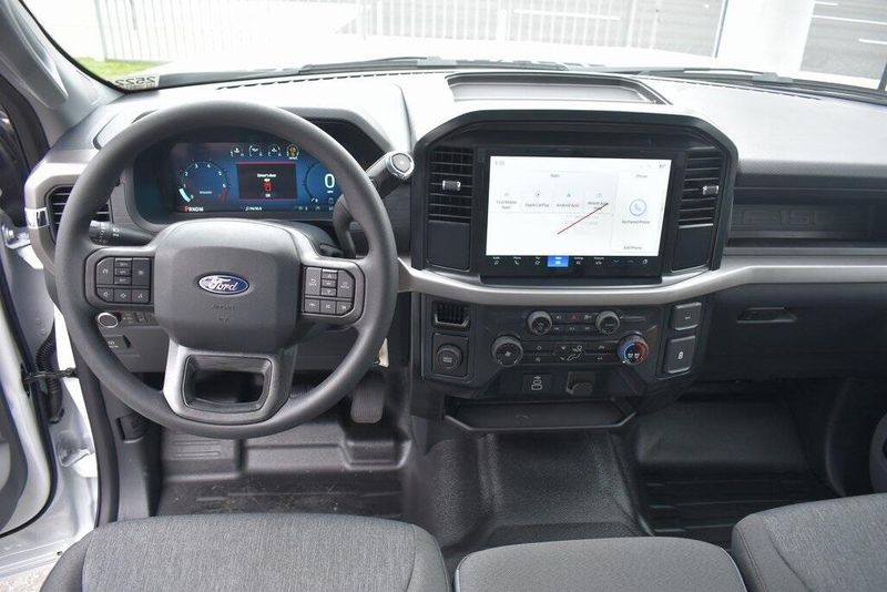 2025 Ford F-150 XLImage 9