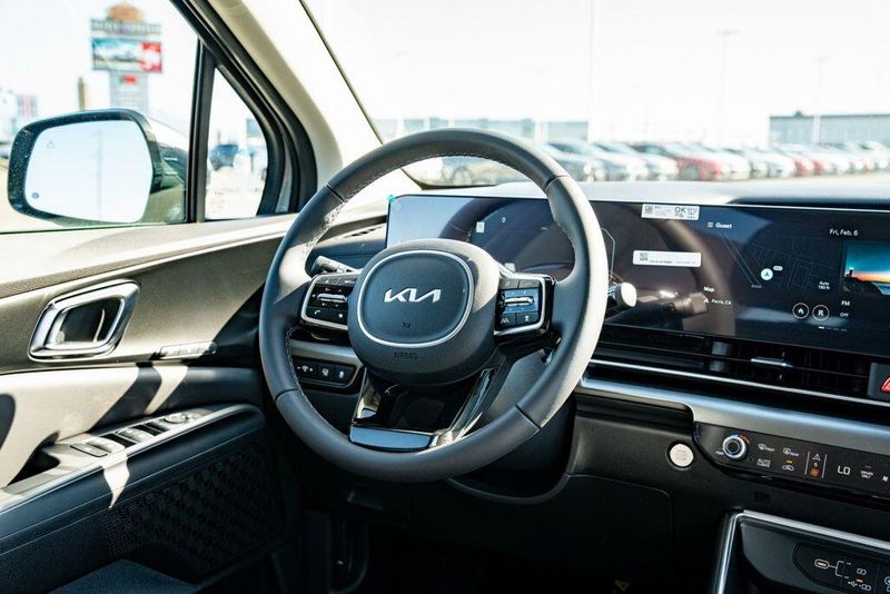 New 2026 Kia Carnival Hybrid SXImage 25