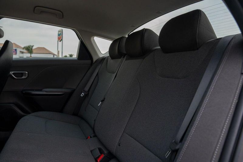 Used 2025 Kia K4 LXSImage 15