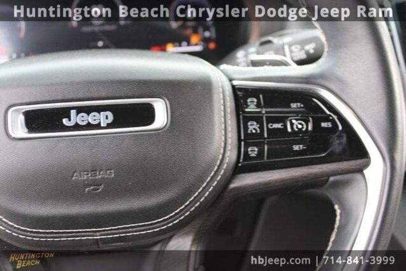 2021 Jeep Grand Cherokee L OverlandImage 19