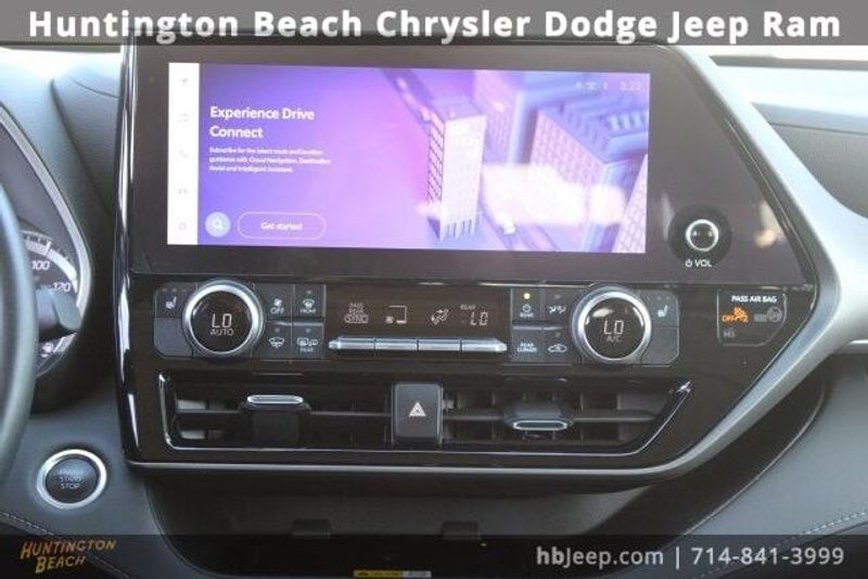 2024 Toyota Highlander XLEImage 17