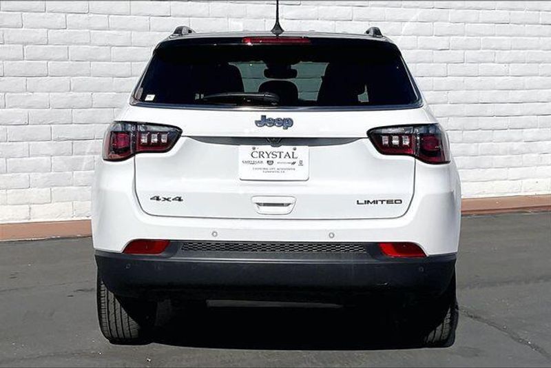 Used 2025 Jeep Compass LimitedImage 3