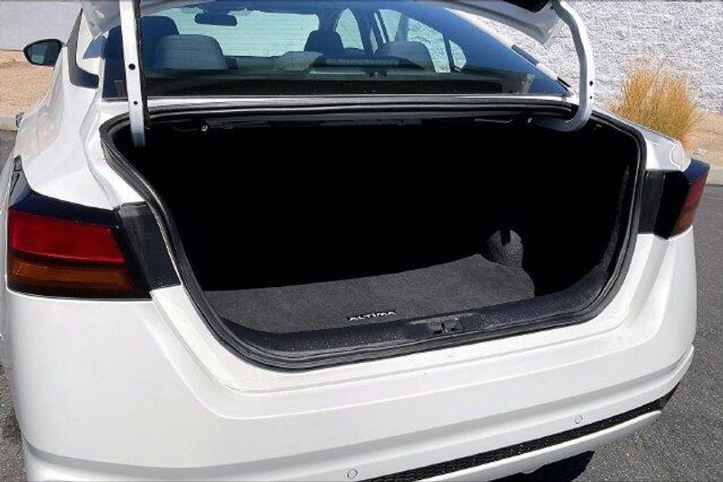 Used 2024 Nissan Altima 2.5 SVImage 33