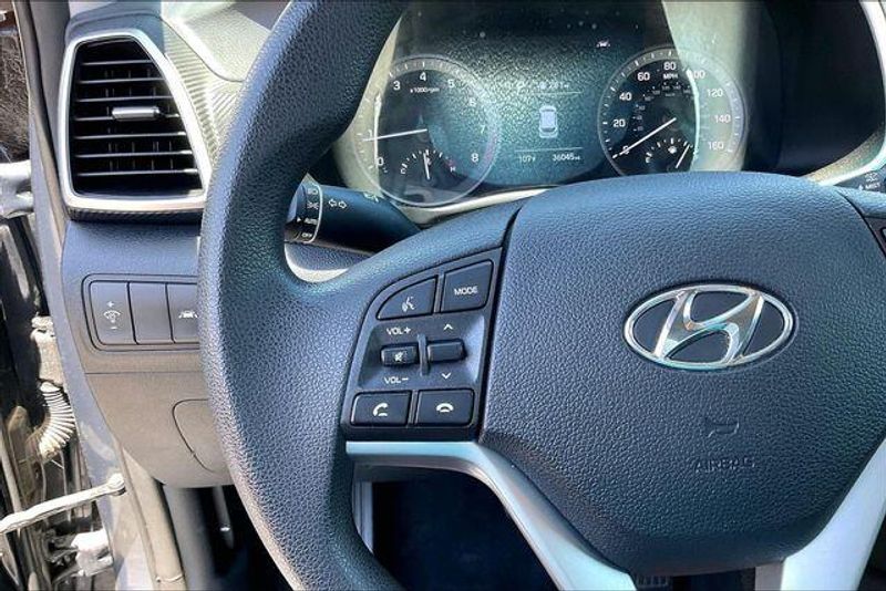 Used 2021 Hyundai Tucson SEImage 18