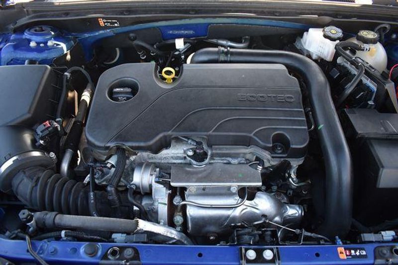 Used 2023 Chevrolet Malibu LTImage 32