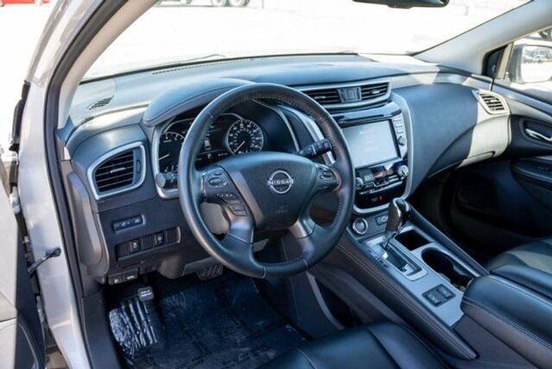 Used 2023 Nissan Murano SVImage 9