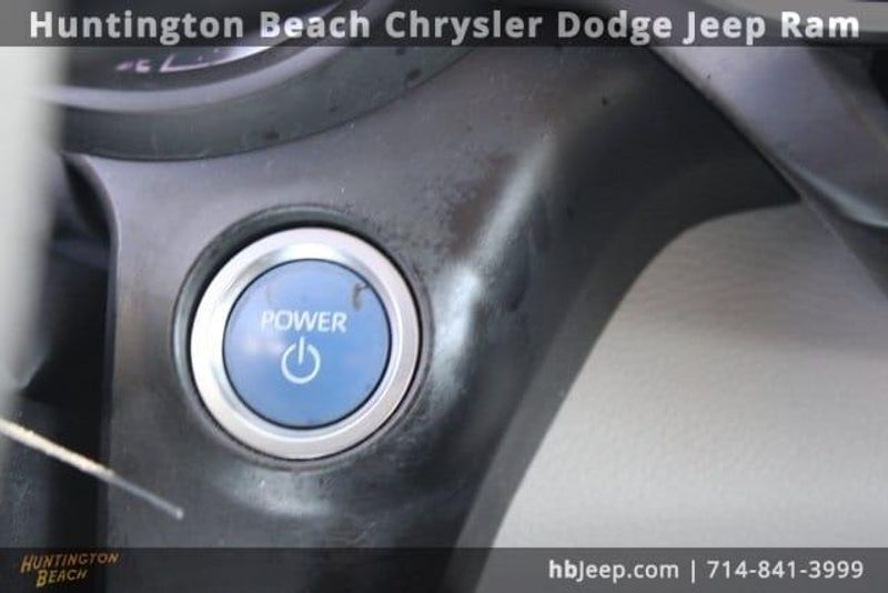 2021 Toyota Sienna XLEImage 26