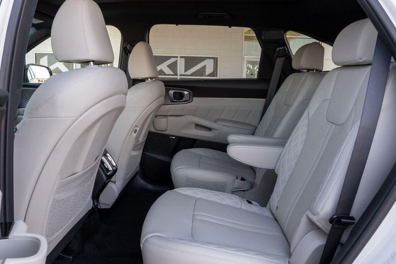 New 2026 Kia Sorento Hybrid X-Line SX PrestigeImage 14