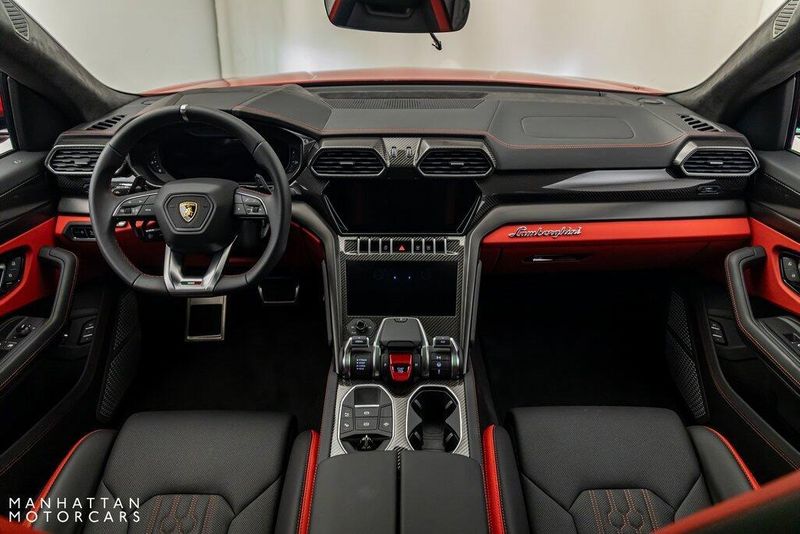 2023 Lamborghini Urus SImage 18