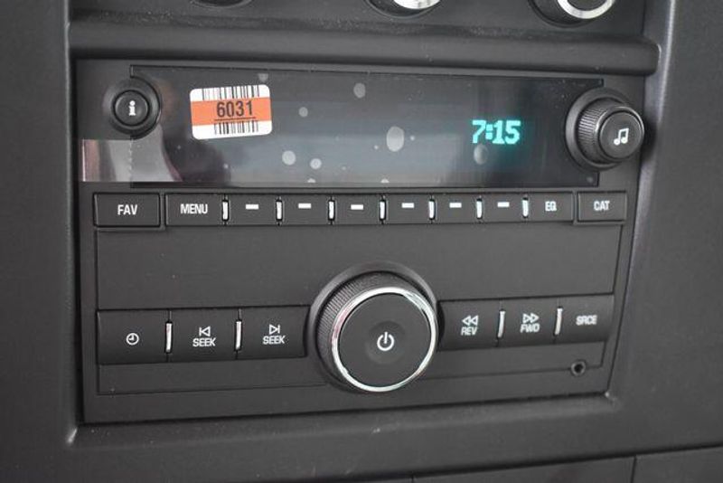 New 2025 Chevrolet Express 3500 Work VanImage 28