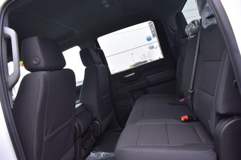 New 2026 Chevrolet Silverado 2500HD CustomImage 21