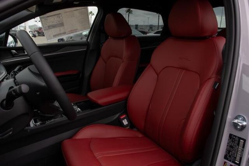 2025 Kia K5 GT-LineImage 10
